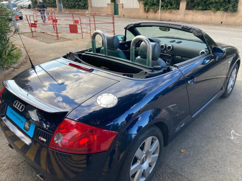 AUDI TT cabriolet 180 s line