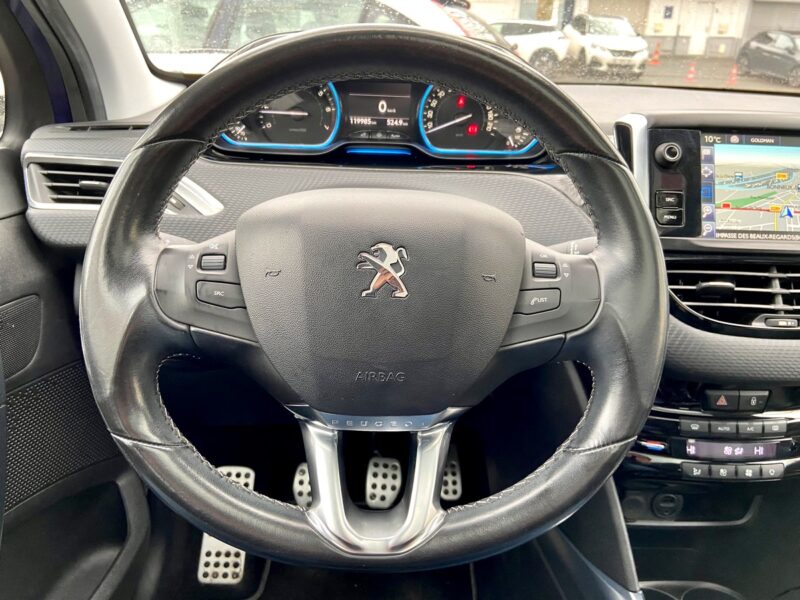 PEUGEOT 2008 2015