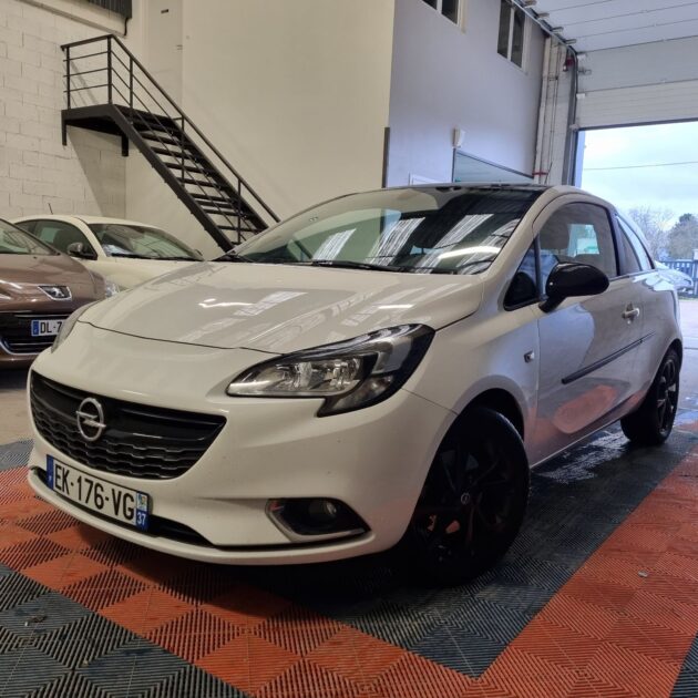 OPEL CORSA E 2017