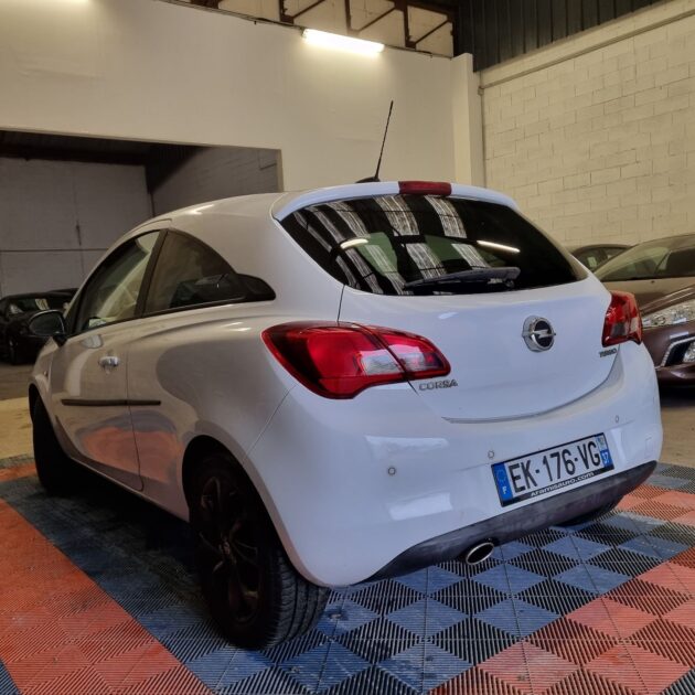 OPEL CORSA E 2017