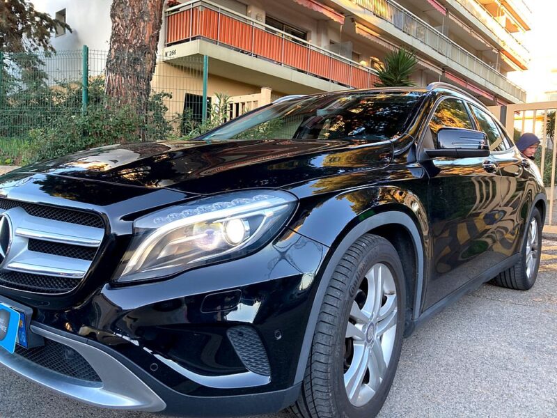 MERCEDES-BENZ CLASSE GLA 1.6 16v 156 ch sensation 2015