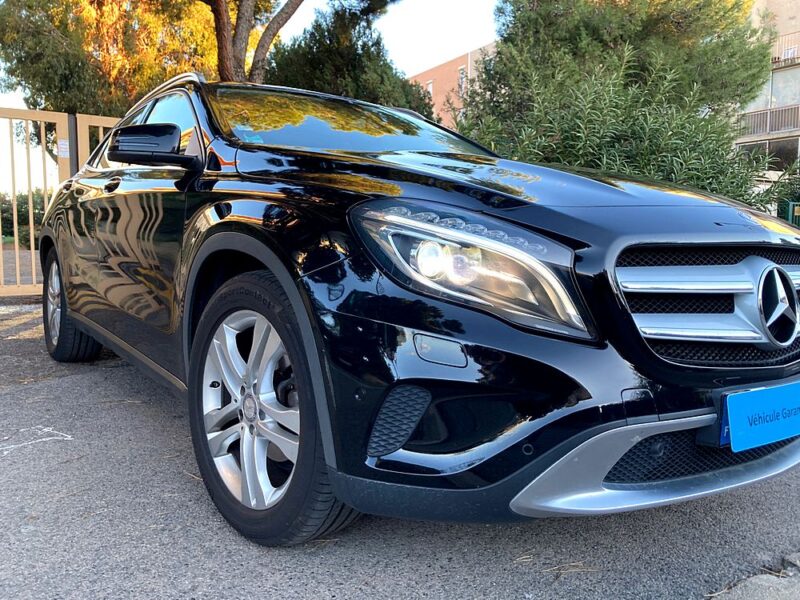 MERCEDES-BENZ CLASSE GLA 1.6 16v 156 ch sensation 2015