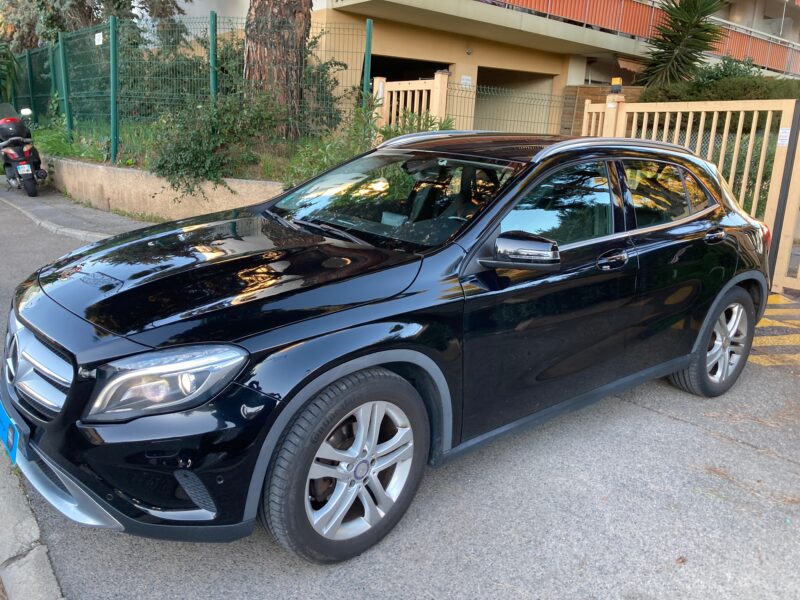 MERCEDES-BENZ CLASSE GLA 1.6 16v 156 ch sensation 2015