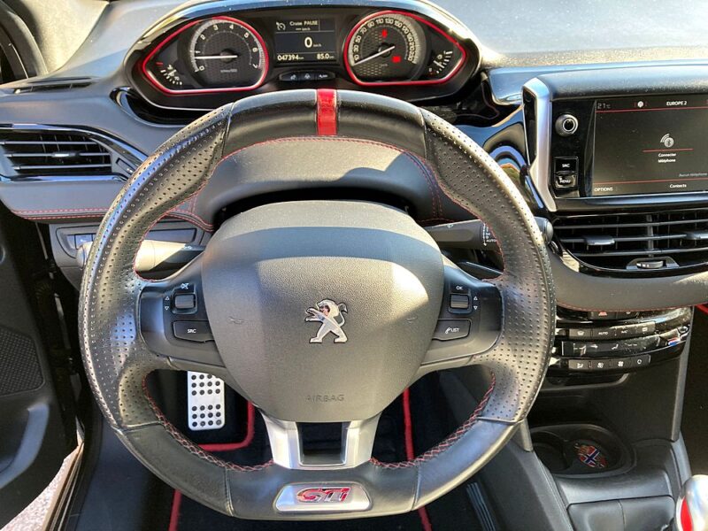 PEUGEOT 208 gti 1.6 thp 16s 3 portes