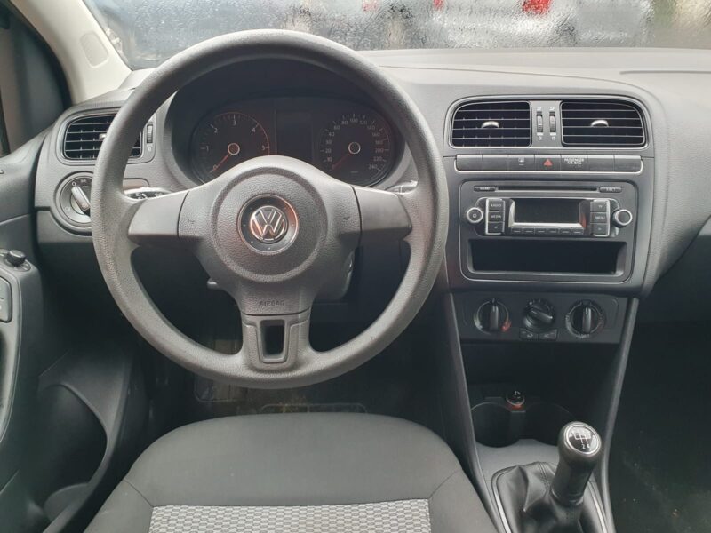 VOLKSWAGEN POLO V 2011