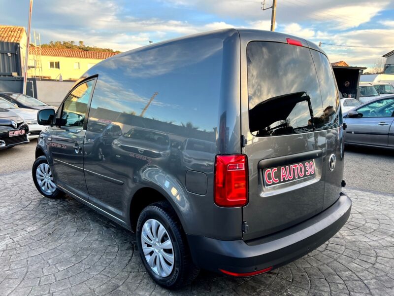 VOLKSWAGEN CADDY IV Camionnette/Monospace 2017