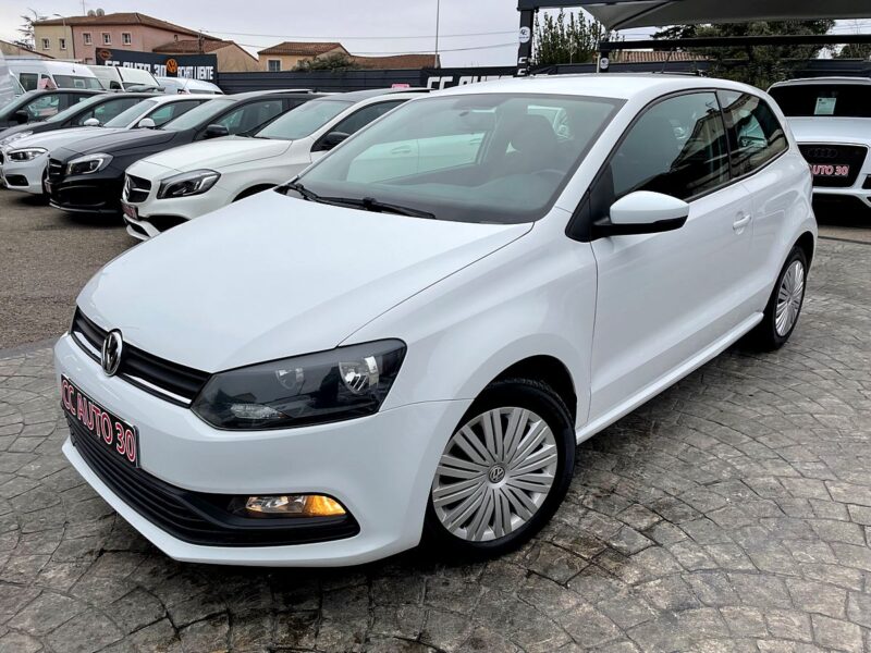 VOLKSWAGEN POLO 2015