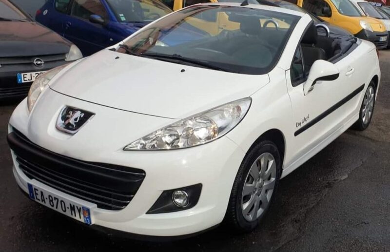 PEUGEOT 207 CC 2011