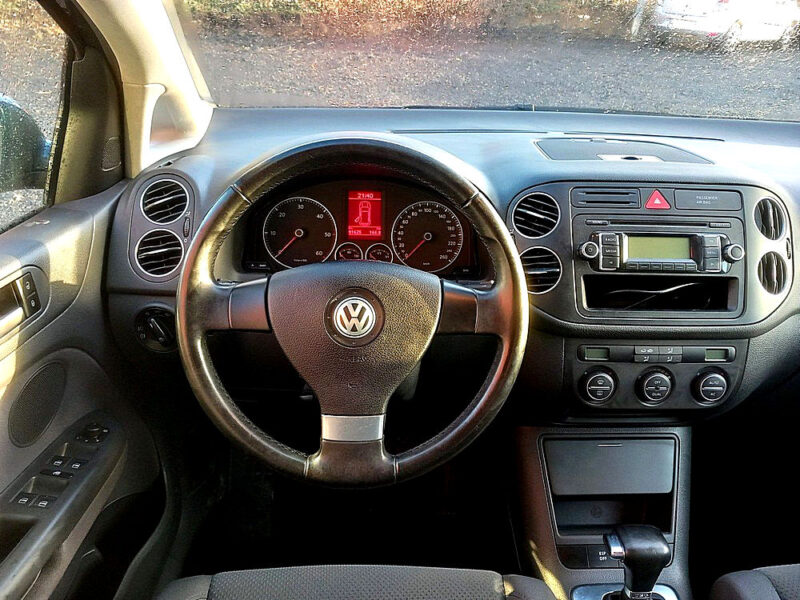 VOLKSWAGEN GOLF 2008