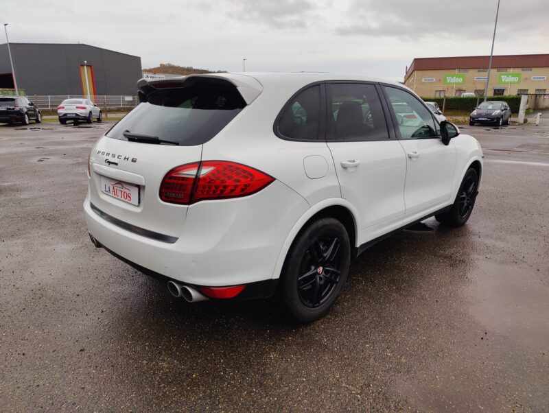 PORSCHE CAYENNE 3.0 245 PLATINIUM EDITION SUIVI PORSCHE