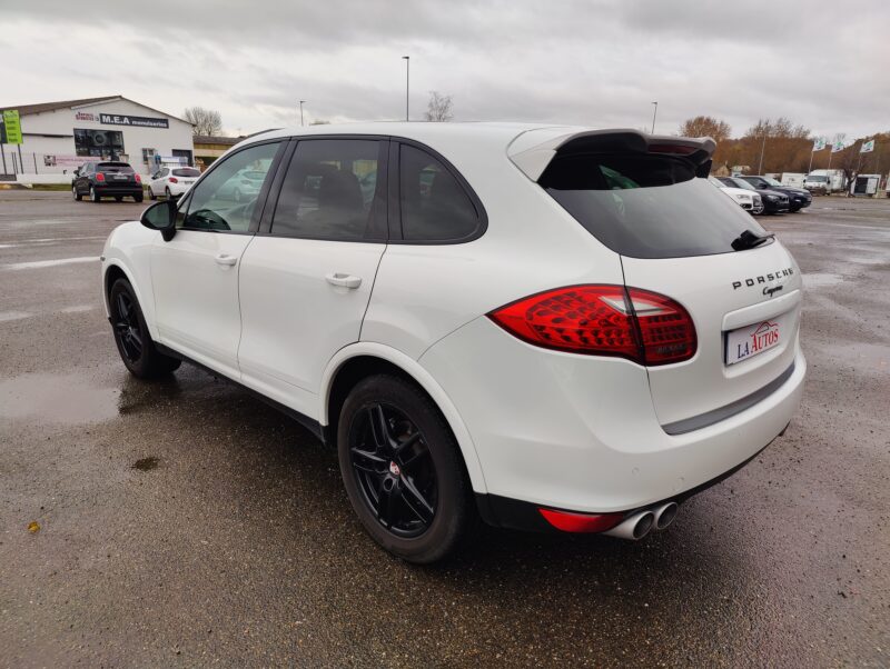 PORSCHE CAYENNE 3.0 245 PLATINIUM EDITION SUIVI PORSCHE