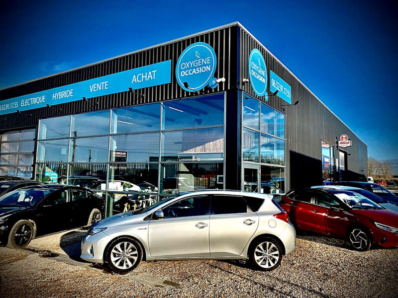 TOYOTA AURIS DYNAMIC 2013