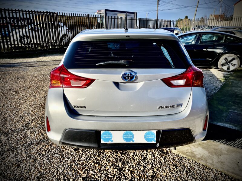 TOYOTA AURIS DYNAMIC 2013