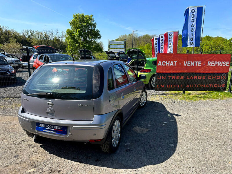 OPEL CORSA C 2005 - 116012 KM