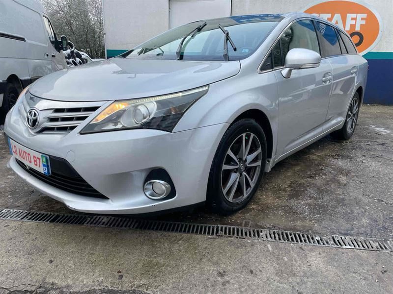 TOYOTA AVENSIS 2012