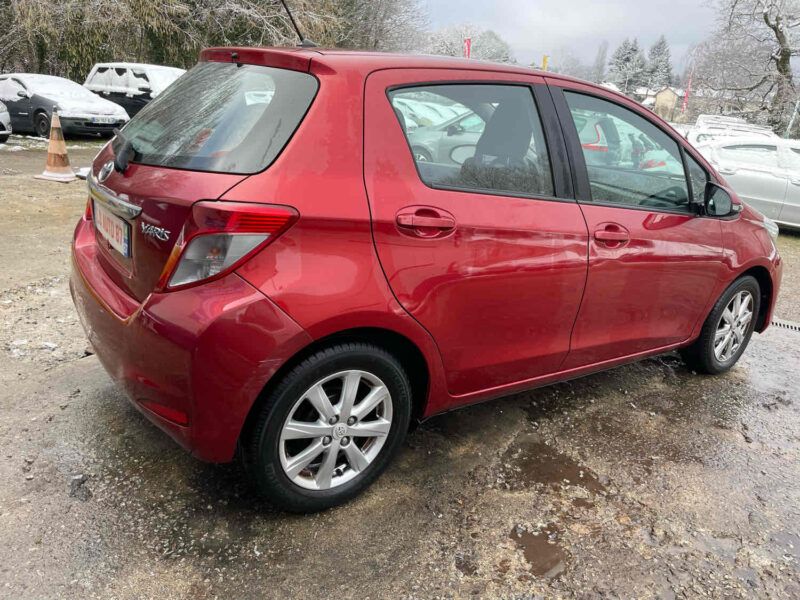 TOYOTA YARIS 2012