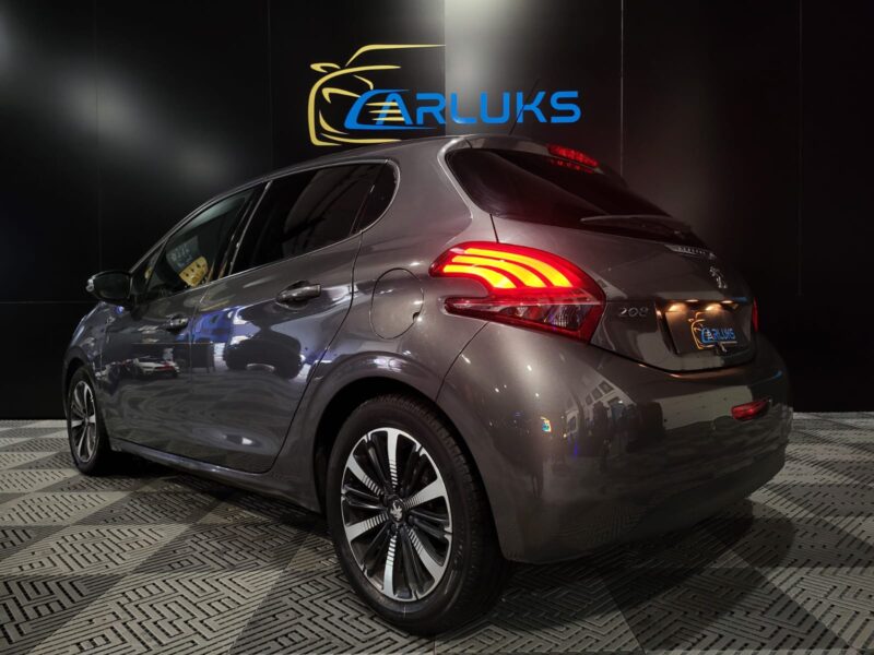 PEUGEOT 208 1.2 THP 110cv TECH EDITION, Caméra , Park assist