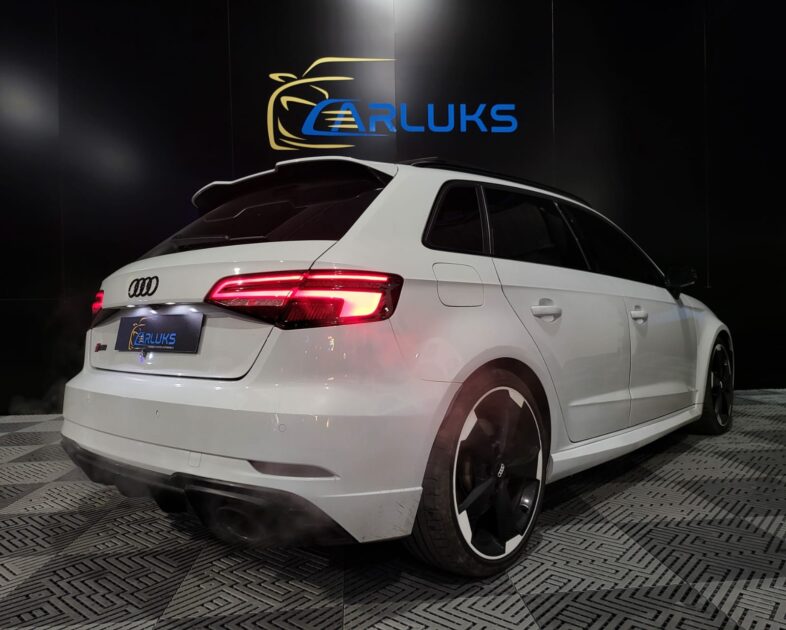 AUDI A3 RS3 2.5 400cv Pack Carbonne , Siege F1 , Toit ouvrant , Bang Olufsen