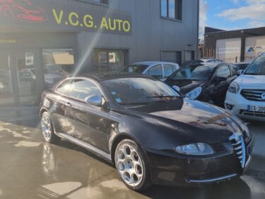 ALFA ROMEO GT 1.9 JTD 150 Veloce Distinctive 