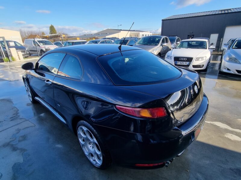 ALFA ROMEO GT 1.9 JTD 150 Veloce Distinctive 