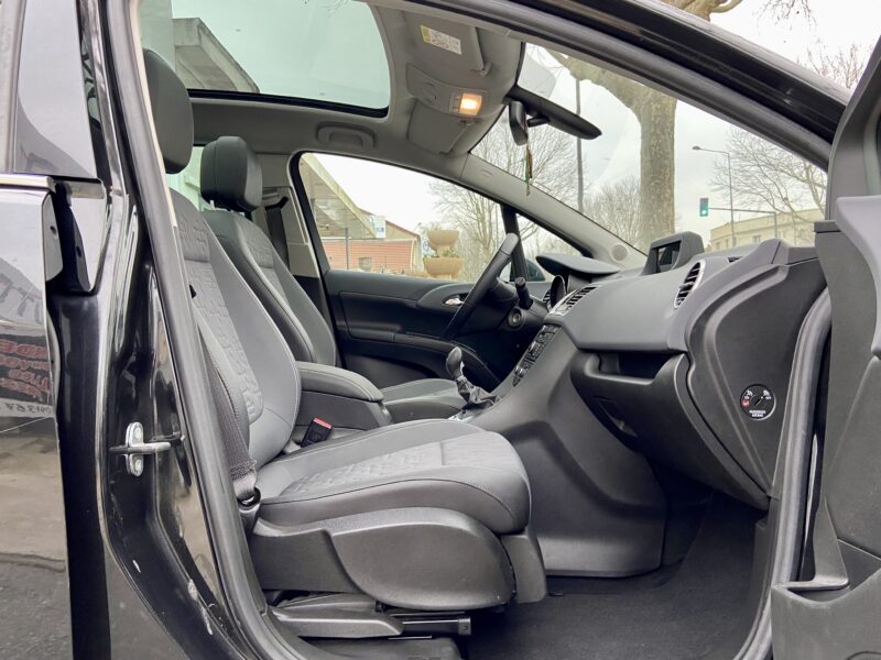 OPEL MERIVA 2015