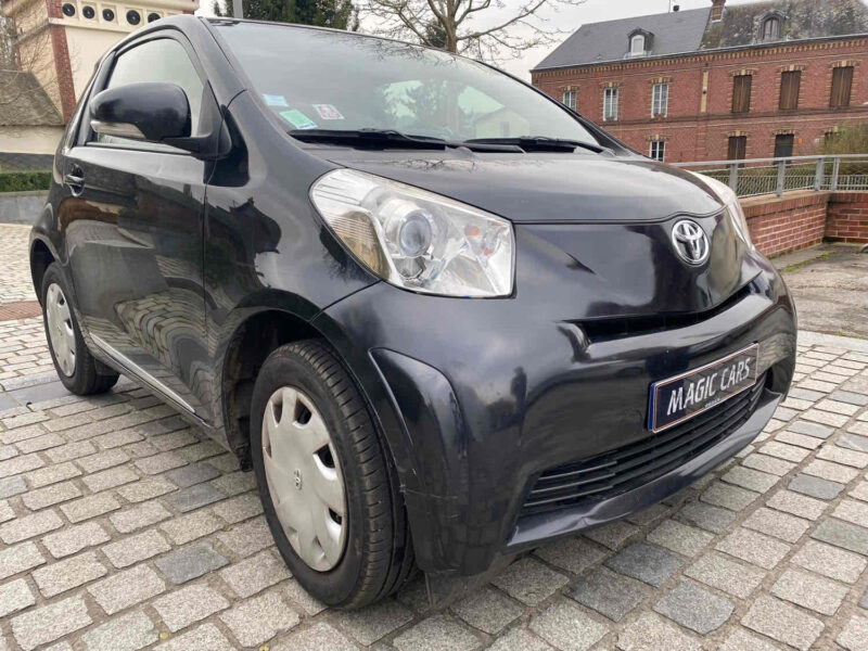 Toyota IQ 