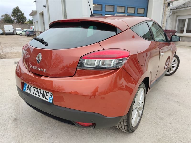 RENAULT MEGANE III Coupé 2010