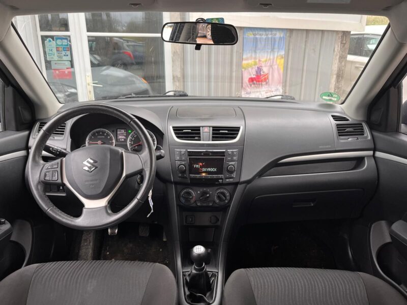 SUZUKI SWIFT 2013