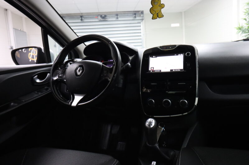 RENAULT CLIO 2016