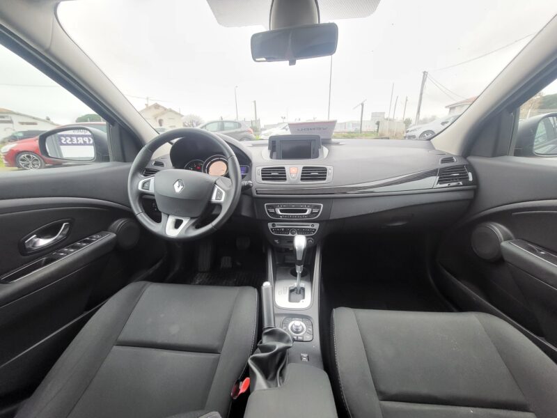 RENAULT MEGANE III boite auto 20111.5 DCI 110 CV GPS