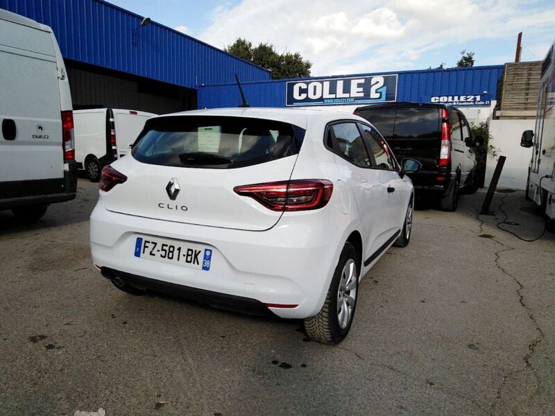 RENAULT CLIO 2021