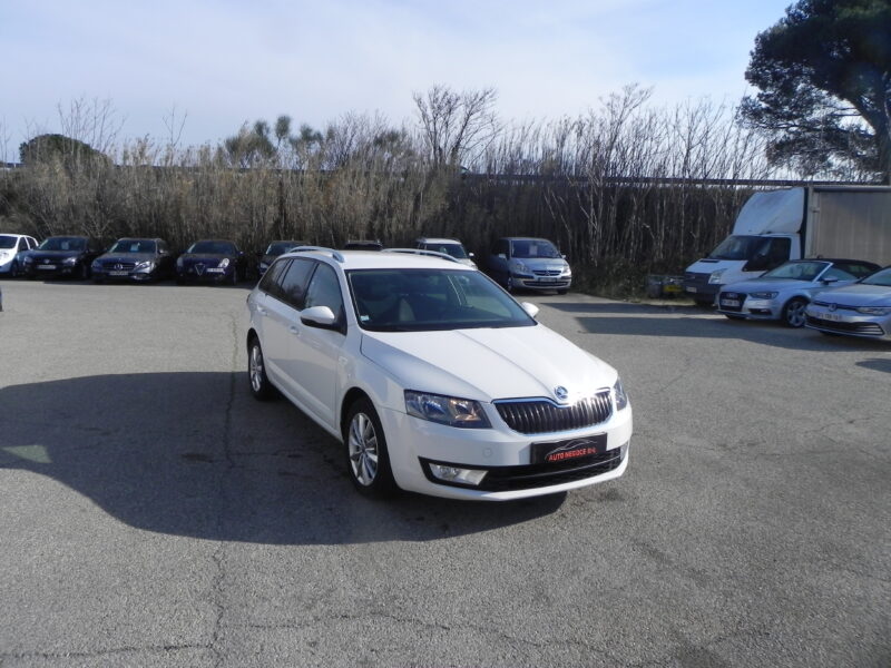 SKODA OCTAVIA III Combi 2016