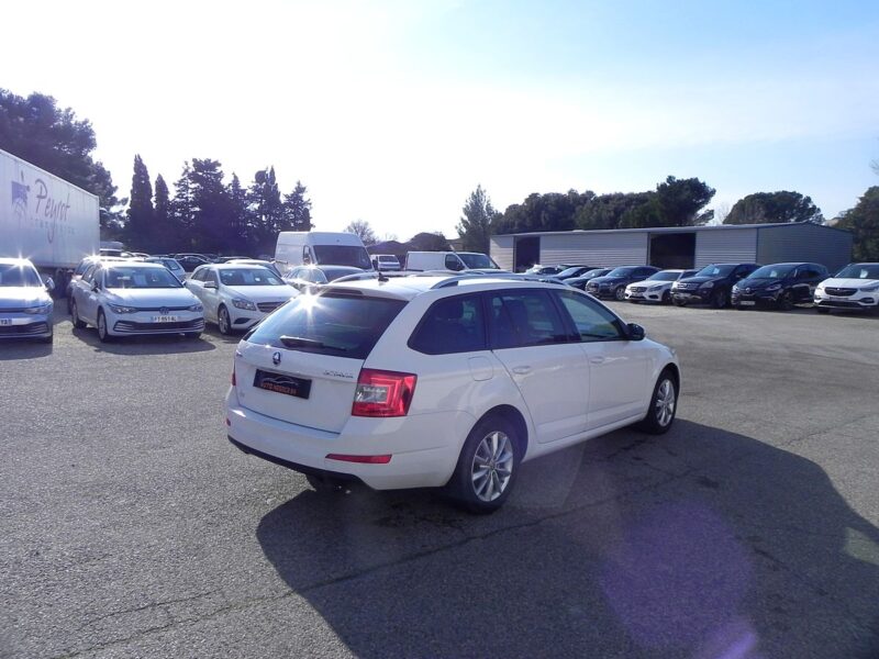 SKODA OCTAVIA III Combi 2016