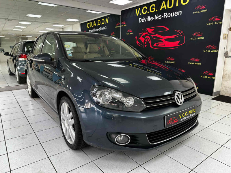 VOLKSWAGEN GOLF 6 1.6 TDi 105 Carat