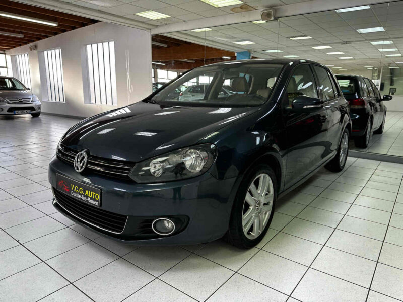 VOLKSWAGEN GOLF 6 1.6 TDi 105 Carat