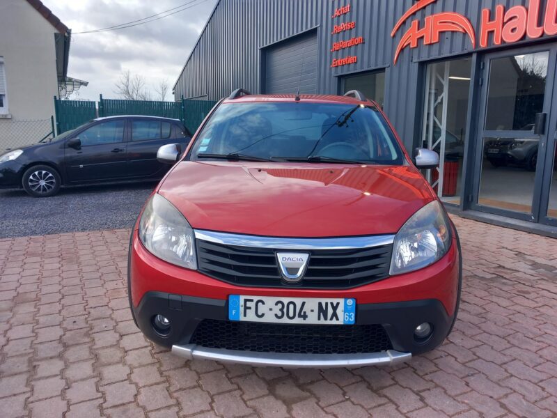 DACIA SANDERO 2011