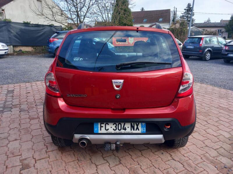 DACIA SANDERO 2011