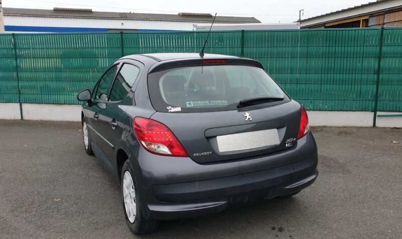 PEUGEOT 207 1.4  HDi 68ch FAP BLUE LION