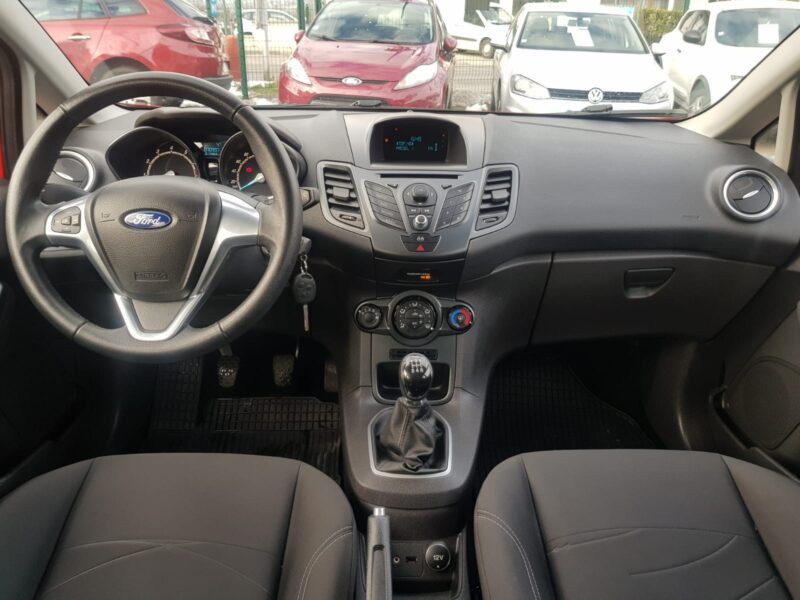 FORD FIESTA V 1.25i 82CV TREND