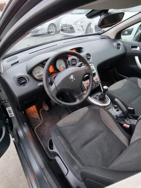 PEUGEOT 308 1.6 16V 120 Premium