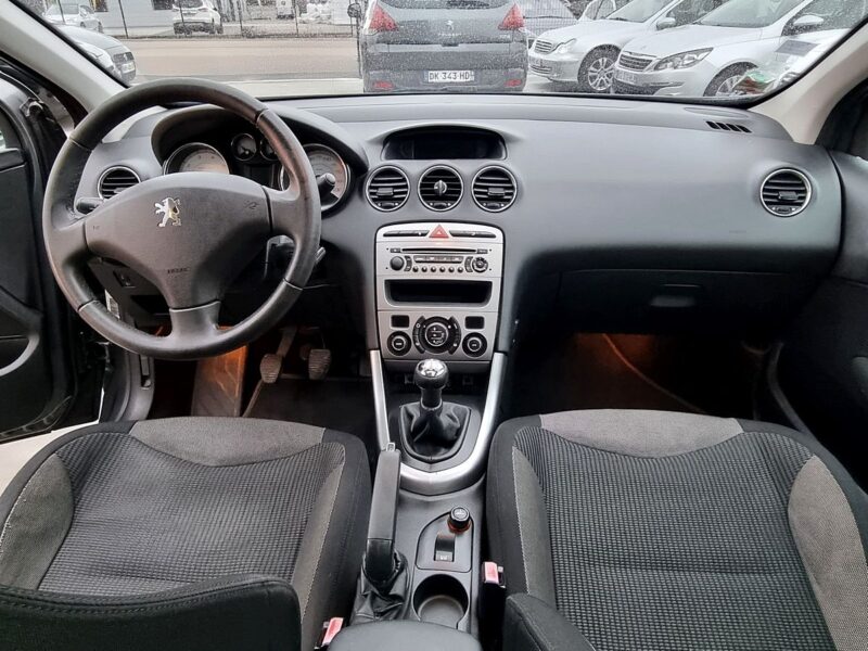 PEUGEOT 308 1.6 16V 120 Premium