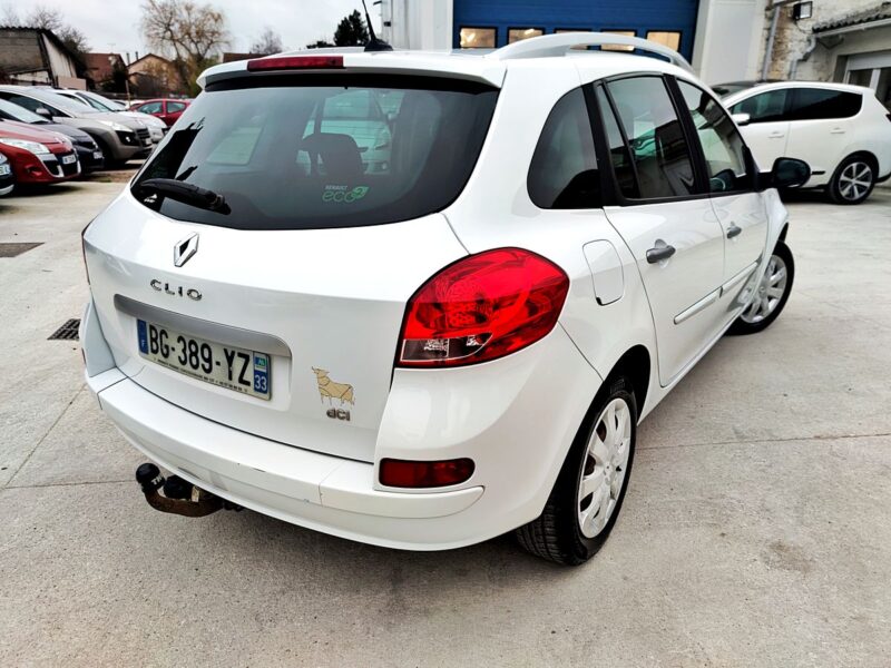 RENAULT CLIO III Grandtour 2011