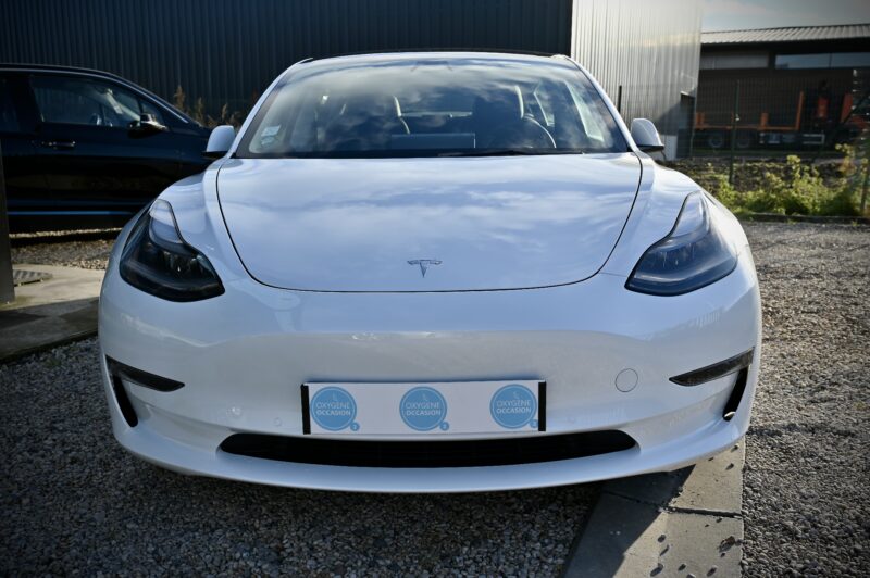 TESLA MODEL 3 2021