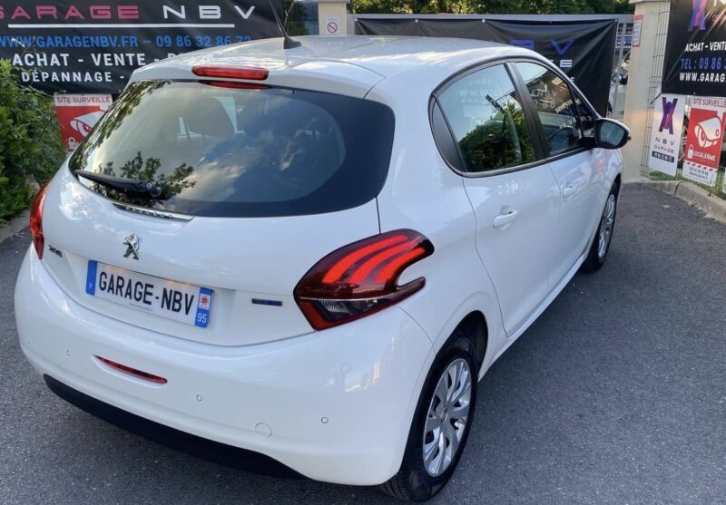 PEUGEOT 208 I 2016