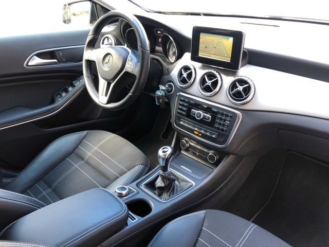 MERCEDES GLA180 CDI 1ER MAIN