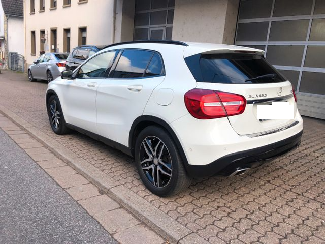 MERCEDES GLA180 CDI 1ER MAIN