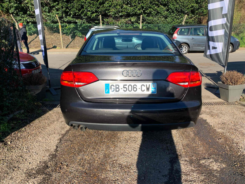 AUDI A4 B8 2.0 TDI 120CV