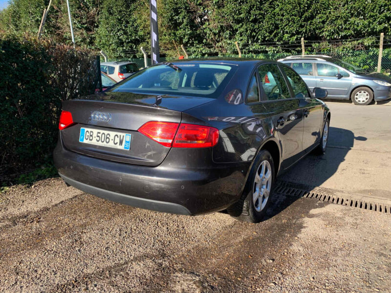 AUDI A4 B8 2.0 TDI 120CV