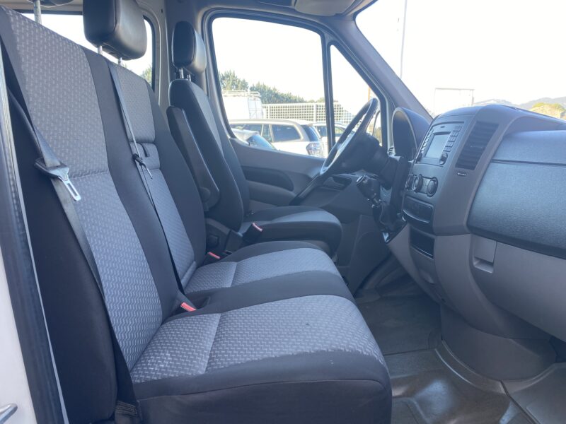 VOLKSWAGEN CRAFTER 6 places 2014