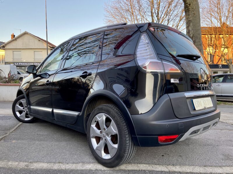 RENAULT SCÉNIC III 2013